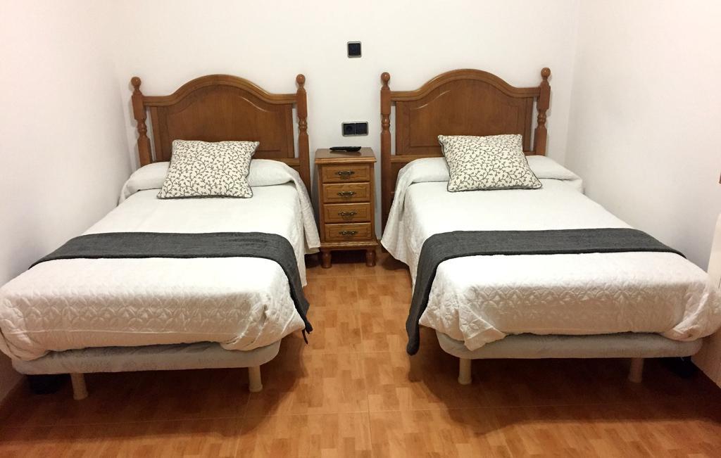 Hostal La Casilla Guitiriz Esterno foto